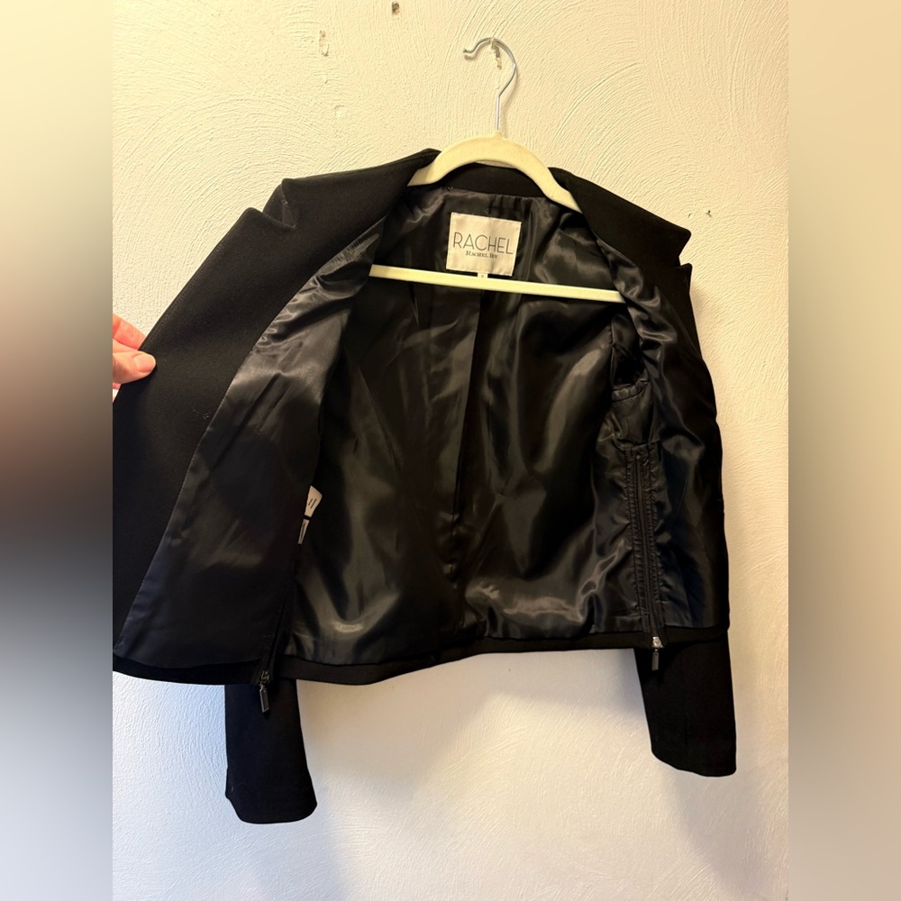 Rachel Roy Cropped Blazer Dark Black Minimalist Chic Tailored Style Jacket Sz 0 - Picture 3 of 7
